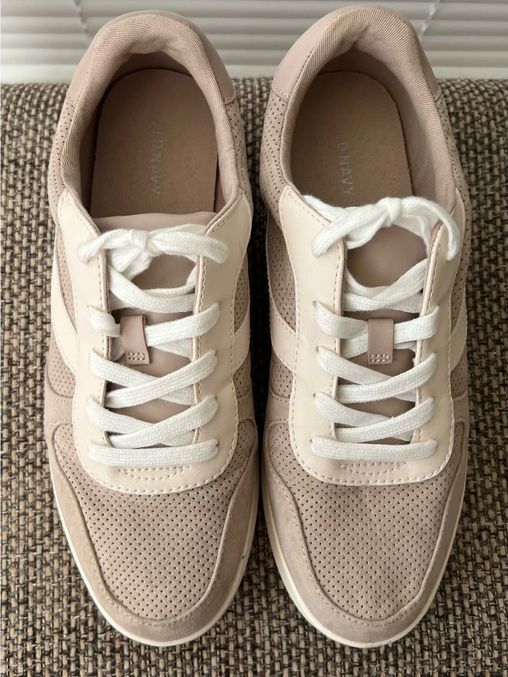 Old Navy retro inspired